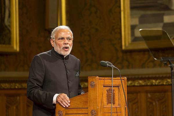 Prime Minister Narendra Modi Signals Shift to Solar Energy Technology