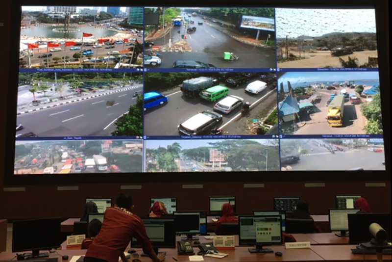 Indonesian Police Commissioner takes OpenGov through the National Traffic Management Centre