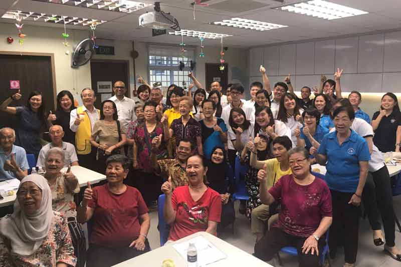 Free home broadband and tablets for 900 pre qualified low income households in Singapore 1 to 1 digital tutorials for seniors