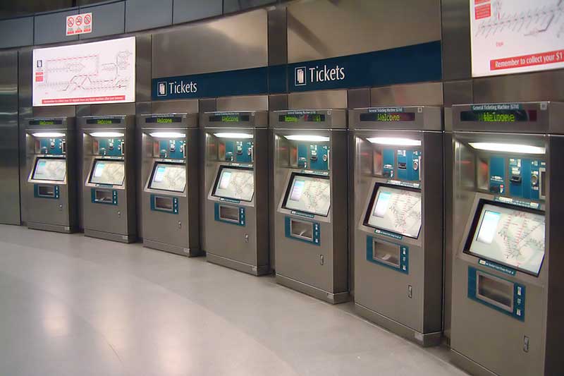 Singapore aims to achieve fully cashless public transport system by 2020