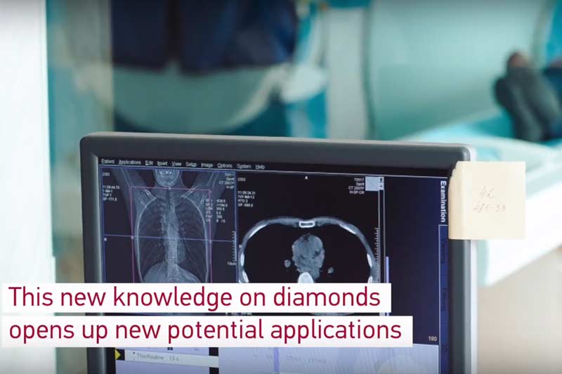 Scientists demonstrate flexibility of diamond nanoscale needles